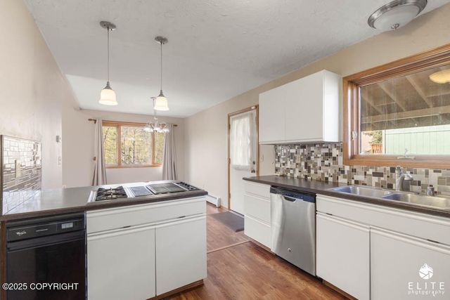 18146 Harbor Point Loop, Eagle River, AK 99577