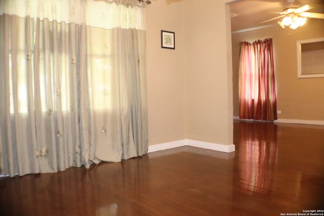 2306 W Huisache, San Antonio, TX 78201