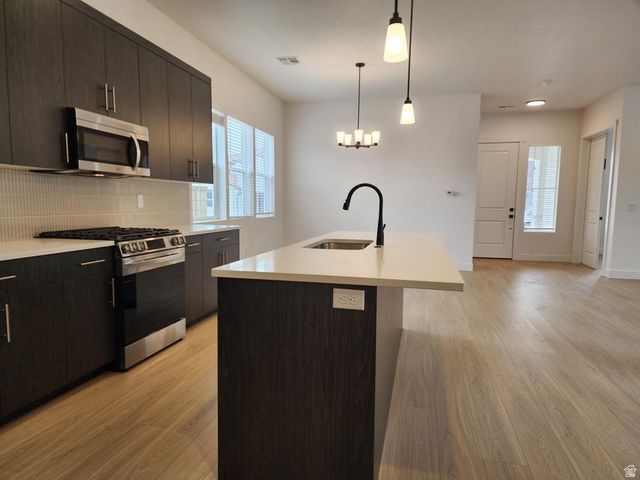 518 W AVERY LN, St. George, UT 84790