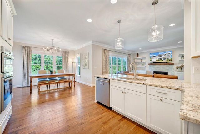 7055 Fairway Ridge CT, Salem, VA 24153