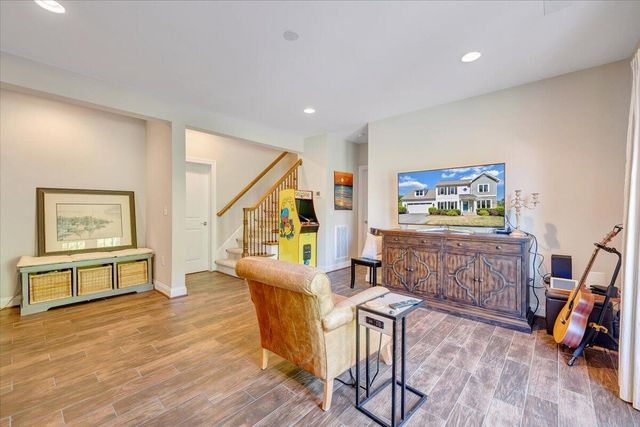 7055 Fairway Ridge CT, Salem, VA 24153