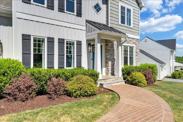 7055 Fairway Ridge CT, Salem, VA 24153