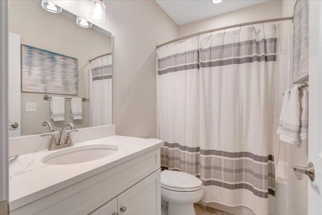 7055 Fairway Ridge CT, Salem, VA 24153