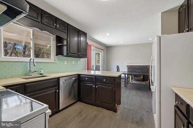17720 MILLCREST DR, Rockville, MD 20855