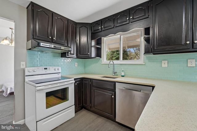 17720 MILLCREST DR, Rockville, MD 20855