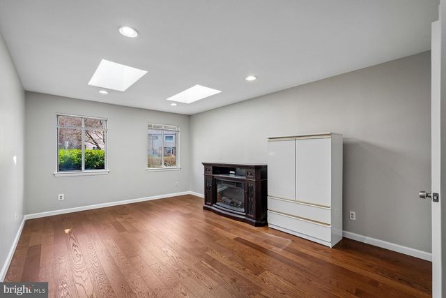17720 MILLCREST DR, Rockville, MD 20855