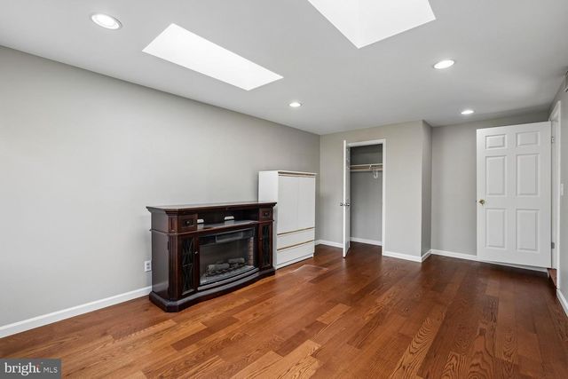 17720 MILLCREST DR, Rockville, MD 20855