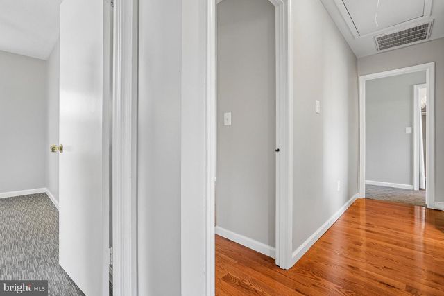 17720 MILLCREST DR, Rockville, MD 20855