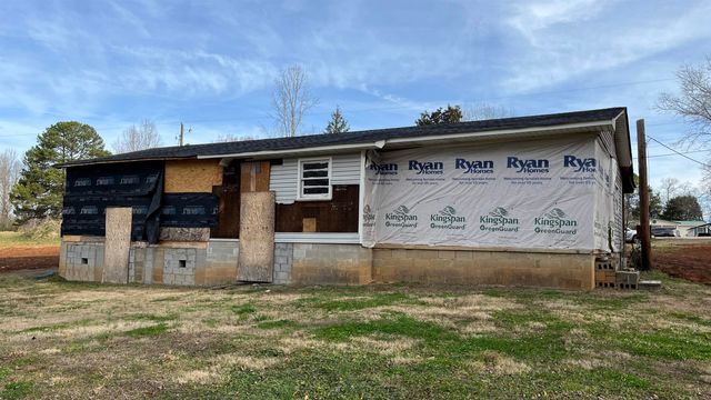496 Sand Clay Road, Chesnee, SC 29323