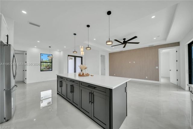 2911 46th st w, Lehigh Acres, FL 33971