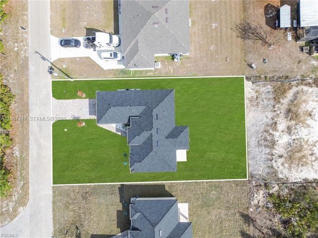 2911 46th st w, Lehigh Acres, FL 33971