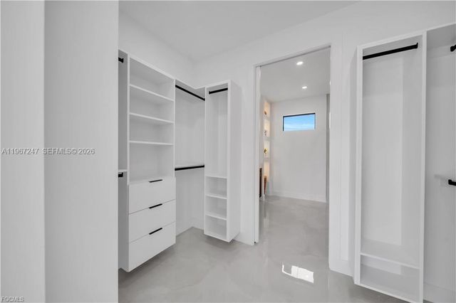 2911 46th st w, Lehigh Acres, FL 33971