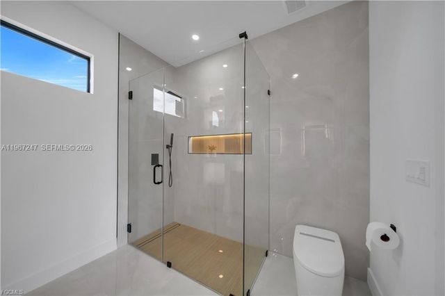 2911 46th st w, Lehigh Acres, FL 33971