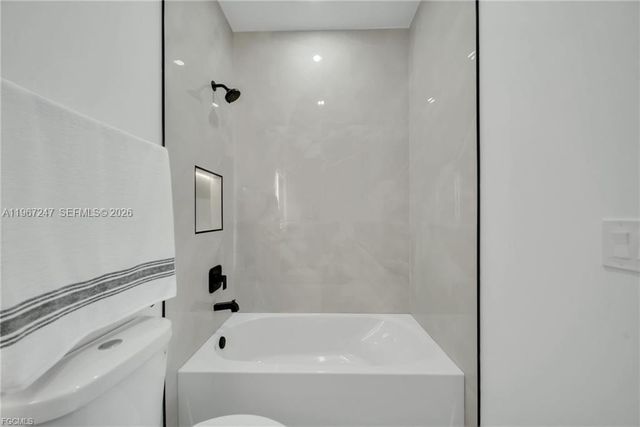 2911 46th st w, Lehigh Acres, FL 33971