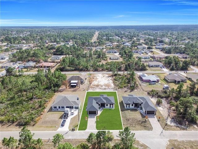 2911 46th st w, Lehigh Acres, FL 33971