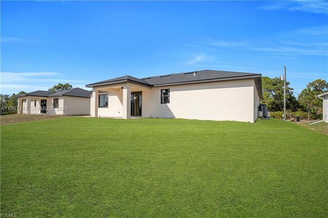 2911 46th st w, Lehigh Acres, FL 33971