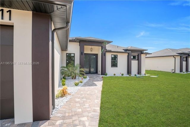 2911 46th st w, Lehigh Acres, FL 33971