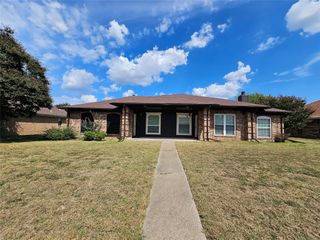211 Cole Street 211, Garland, TX 75040