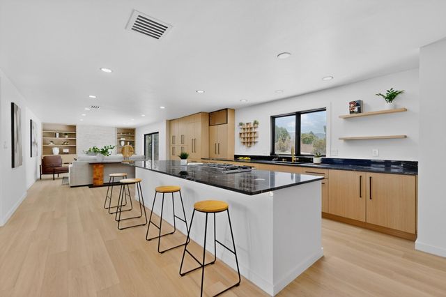 11980 Modesto Avenue NE, Albuquerque, NM 87122