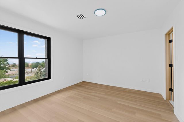 11980 Modesto Avenue NE, Albuquerque, NM 87122