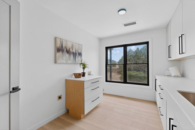 11980 Modesto Avenue NE, Albuquerque, NM 87122