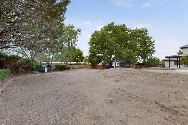 11980 Modesto Avenue NE, Albuquerque, NM 87122