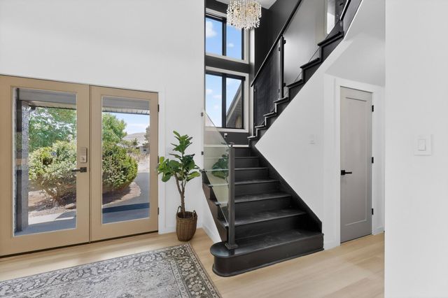 11980 Modesto Avenue NE, Albuquerque, NM 87122