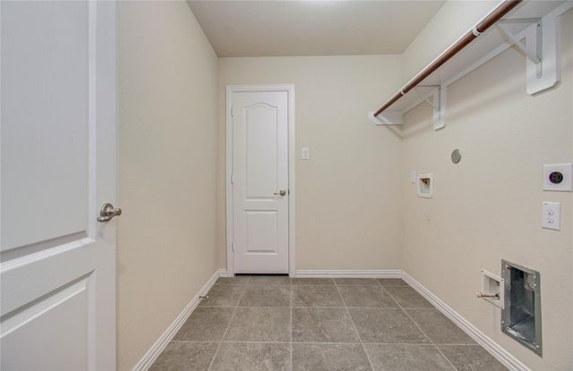 3322 Boomer Boulevard, Mont Belvieu, TX 77523