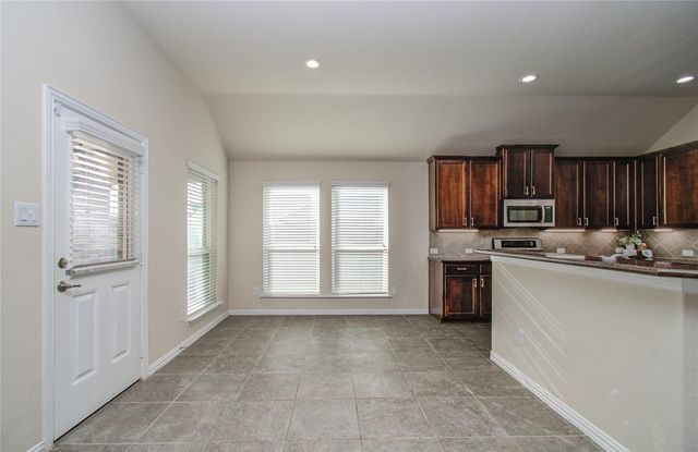 3322 Boomer Boulevard, Mont Belvieu, TX 77523