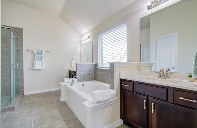 3322 Boomer Boulevard, Mont Belvieu, TX 77523