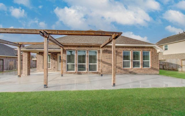 3322 Boomer Boulevard, Mont Belvieu, TX 77523