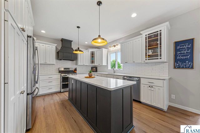 2294 Balsam Drive, North Mankato, MN 56003