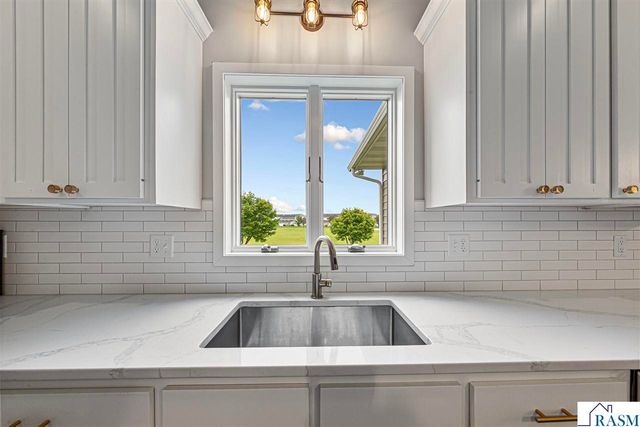 2294 Balsam Drive, North Mankato, MN 56003