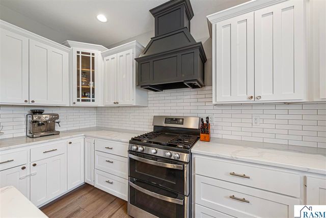 2294 Balsam Drive, North Mankato, MN 56003