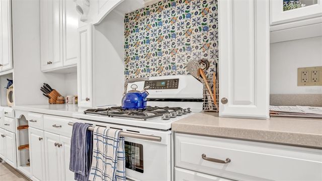 2300 N SCENIC HIGHWAY 37E, Lake Wales, FL 33898