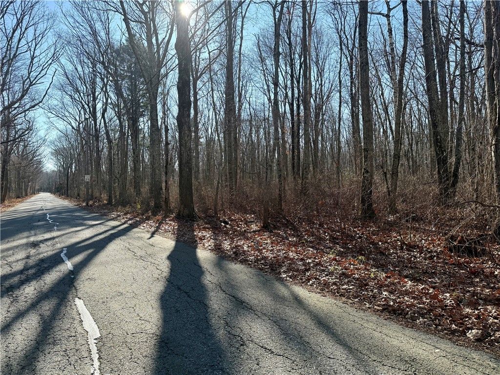 0 huntinghouse Road, Glocester, RI 02857