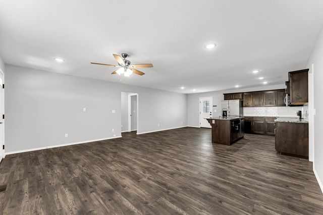 633 S Southgate Drive, Nixa, MO 65714
