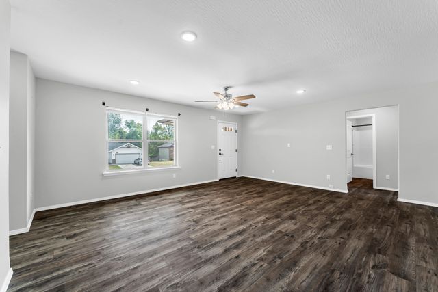 633 S Southgate Drive, Nixa, MO 65714