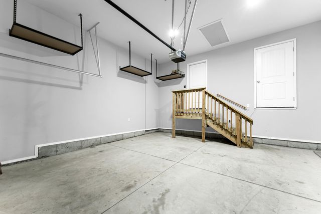 633 S Southgate Drive, Nixa, MO 65714