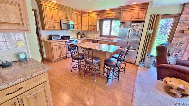 768 Michelle Court, Lewiston, NY 14092