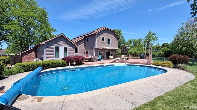 768 Michelle Court, Lewiston, NY 14092
