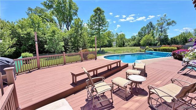 768 Michelle Court, Lewiston, NY 14092
