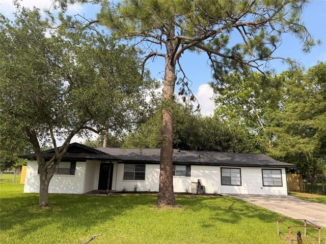 3221 County Road 890, Alvin, TX 77511