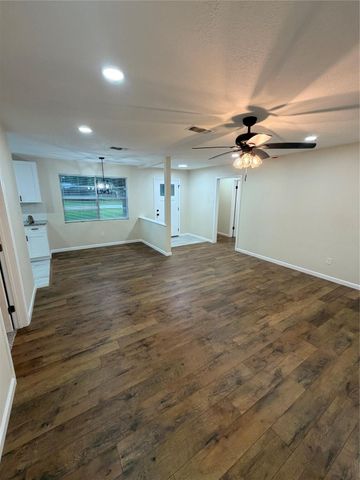 3221 County Road 890, Alvin, TX 77511
