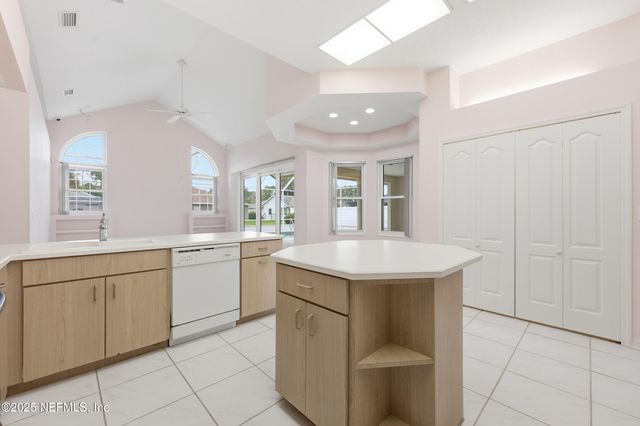 10 WESTGATE Lane, Palm Coast, FL 32164