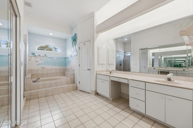 10 WESTGATE Lane, Palm Coast, FL 32164