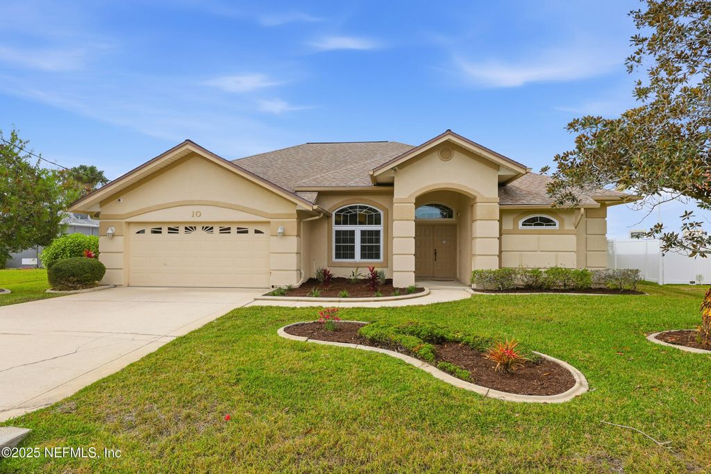 10 WESTGATE Lane, Palm Coast, FL 32164