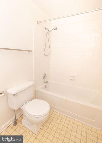 1703 WHISPERHILL DR, Reston, VA 20194