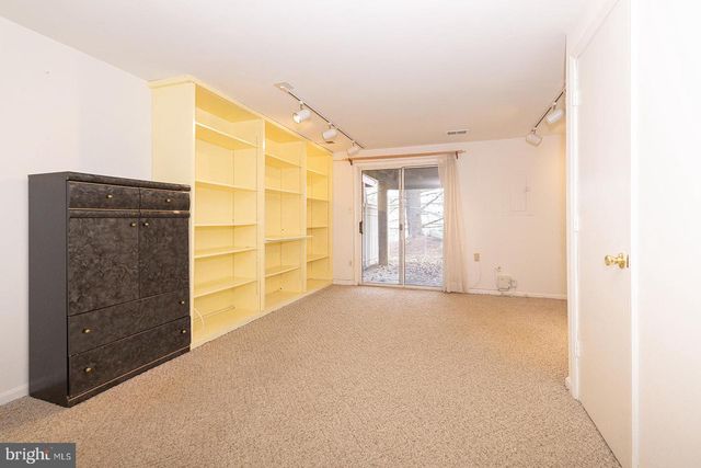 1703 WHISPERHILL DR, Reston, VA 20194