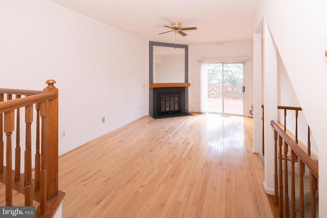 1703 WHISPERHILL DR, Reston, VA 20194